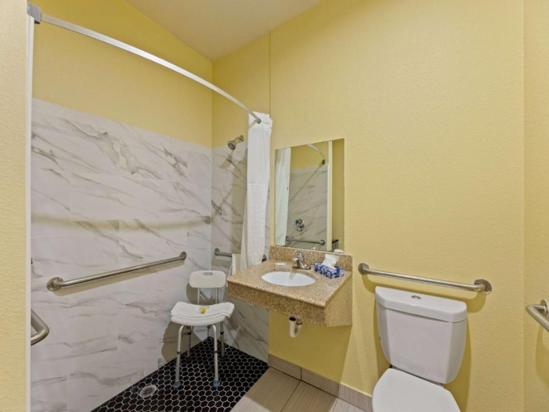 Days Inn & Suites Euless Dfw Airport South image