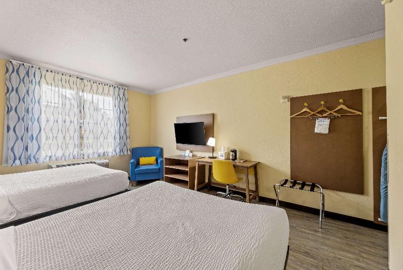 Days Inn & Suites Euless Dfw Airport South image