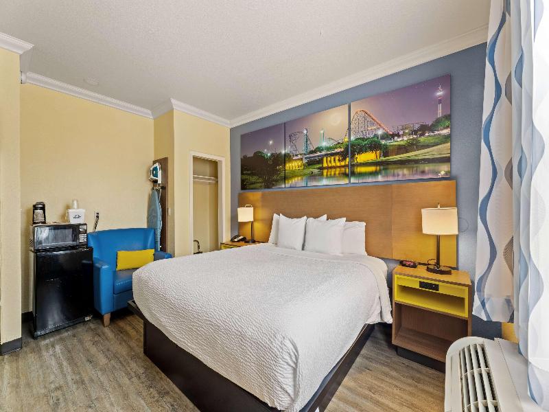 Days Inn & Suites Euless Dfw Airport South image