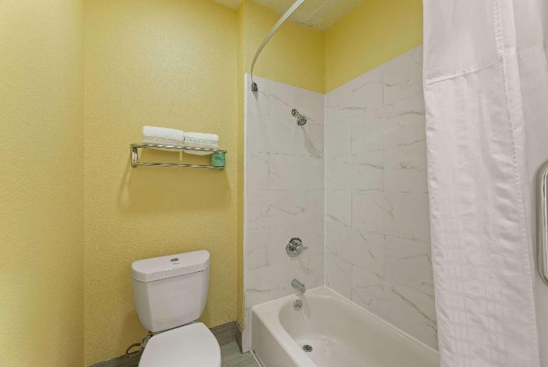 Days Inn & Suites Euless Dfw Airport South image