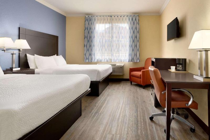 Days Inn & Suites Euless Dfw Airport South image