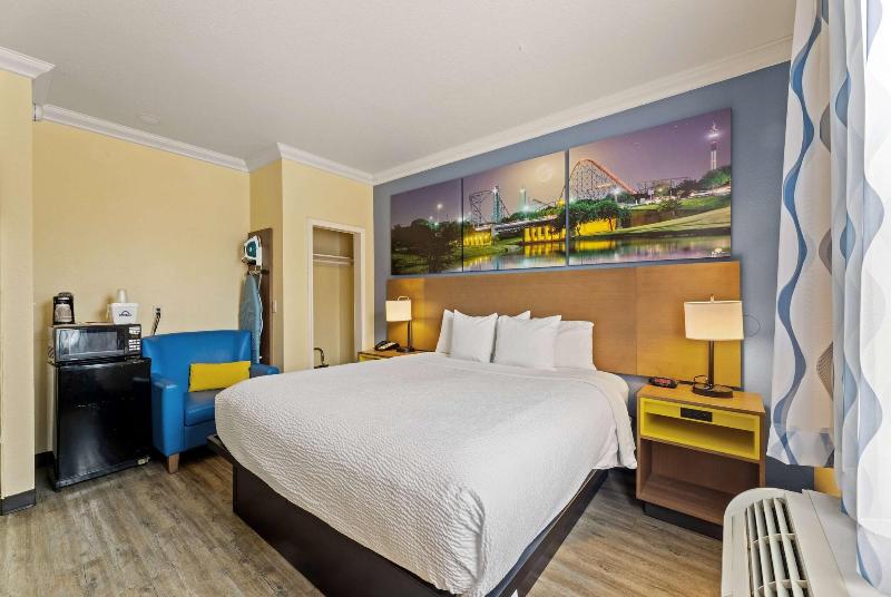 Days Inn & Suites Euless Dfw Airport South image