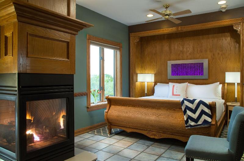 Hermann Hill Vineyard & Inn image