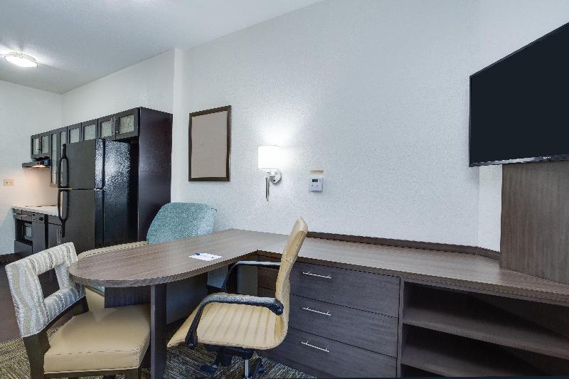 Candlewood Suites Ft. Lauderdale Airport Cruise