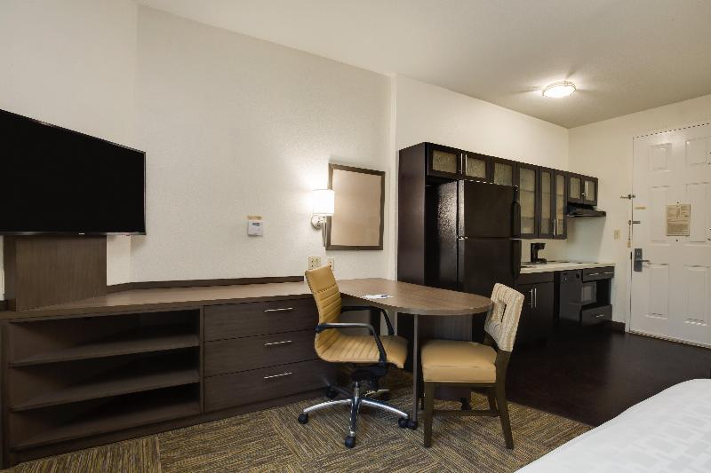 Candlewood Suites Ft. Lauderdale Airport Cruise