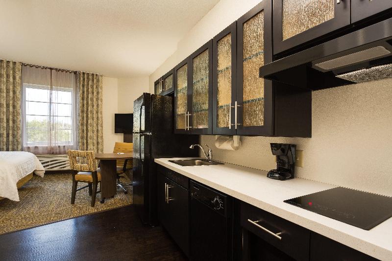 Candlewood Suites Ft. Lauderdale Airport Cruise
