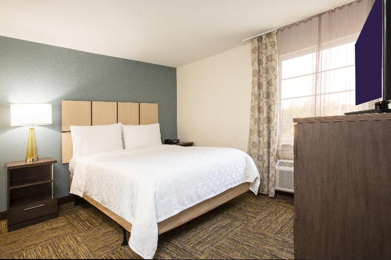 Candlewood Suites Ft. Lauderdale Airport Cruise