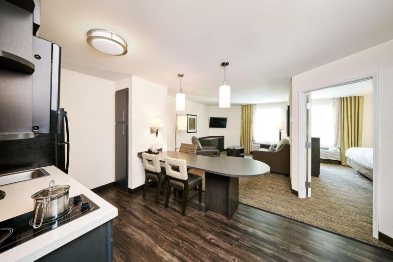 Candlewood Suites Sioux Falls photo 20