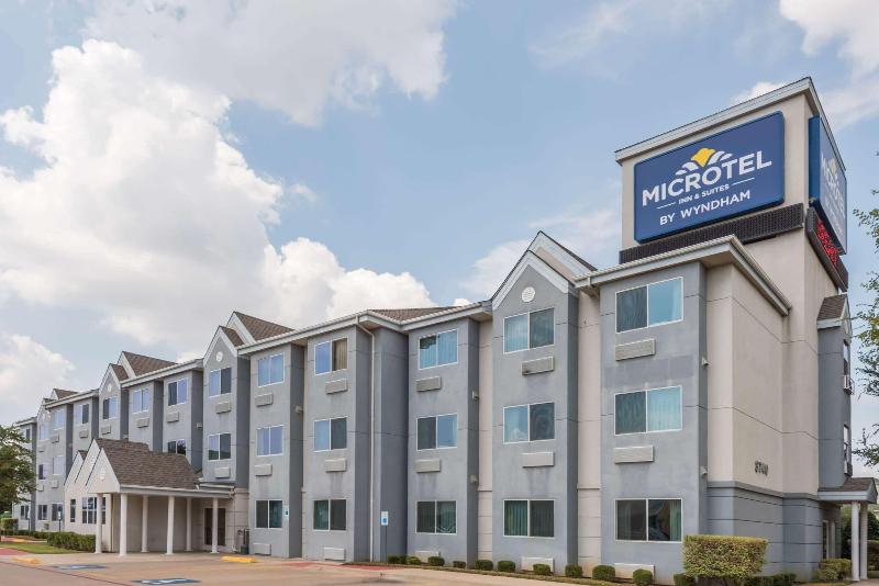 Microtel Inn & Suites By Wyndham Ft. Worth North/