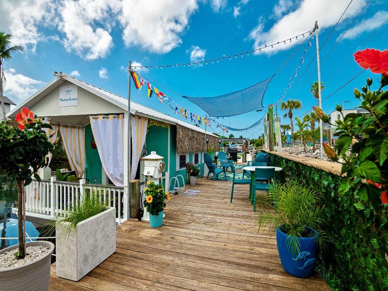 Tip Top Isles Resort & Marina image