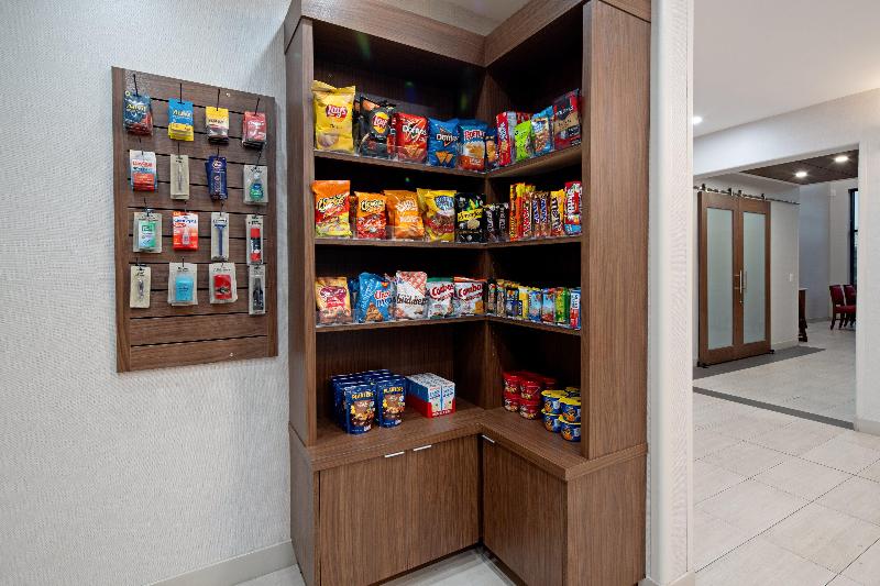 Holiday Inn Express Hotel & Suites Fresno South