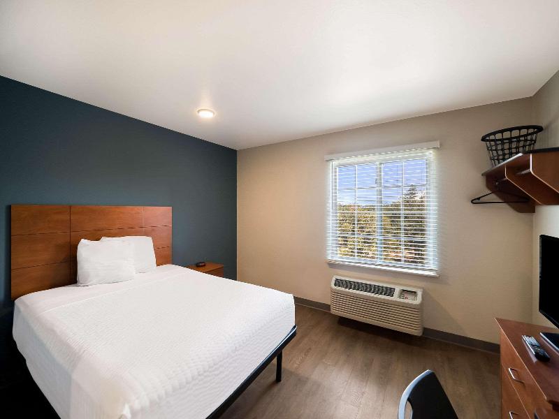 WoodSpring Suites Fort Worth Fossil Creek image