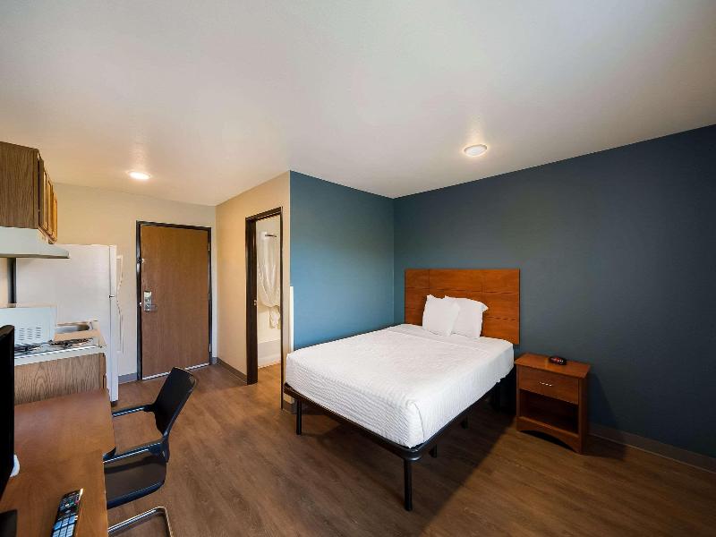 WoodSpring Suites Fort Worth Fossil Creek image