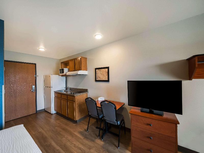 WoodSpring Suites Fort Worth Fossil Creek image