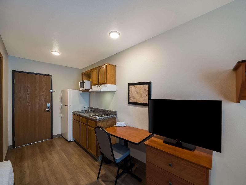 WoodSpring Suites Fort Worth Fossil Creek image