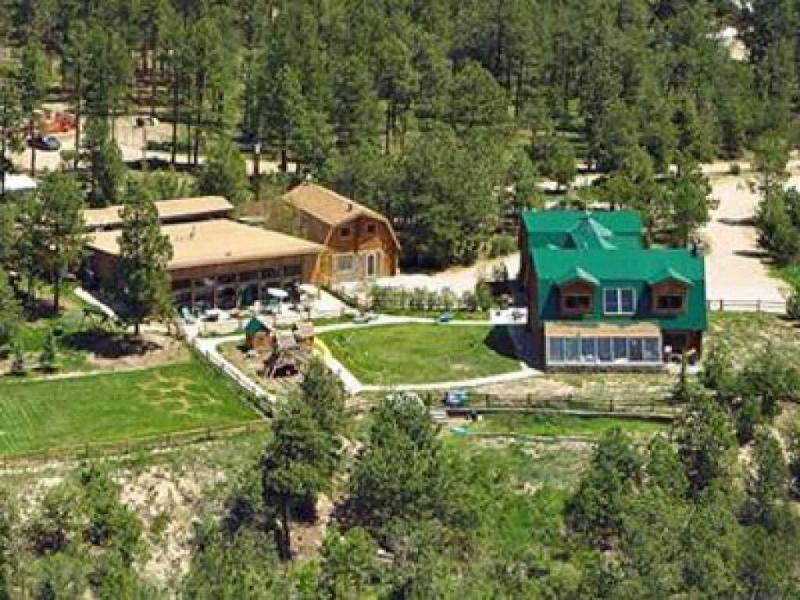 Black Forest B&B Lodge & Cabins image