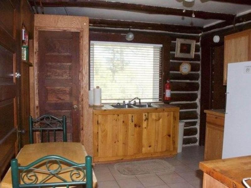 Black Forest B&B Lodge & Cabins image