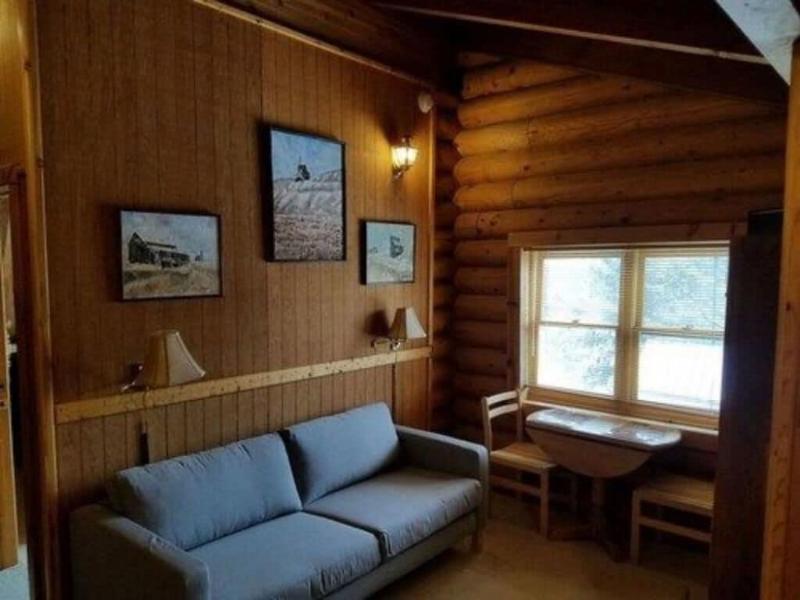 Black Forest B&B Lodge & Cabins image