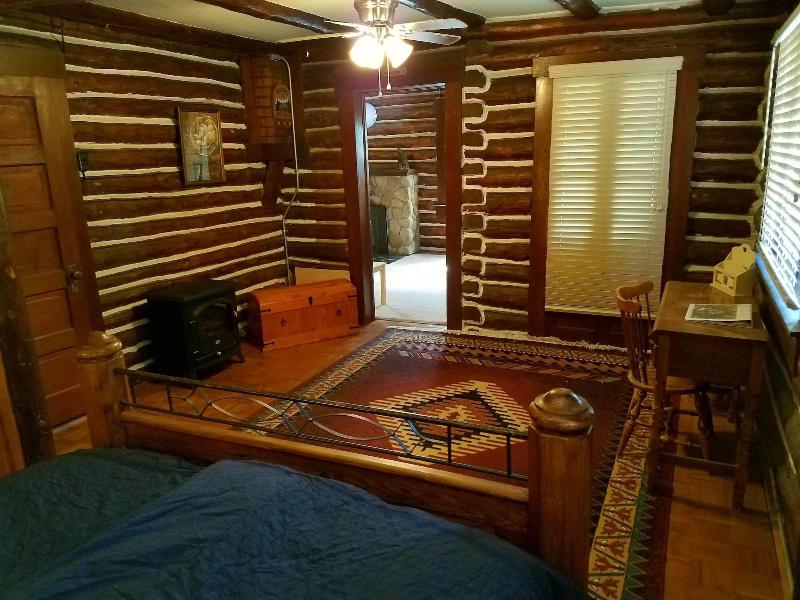 Black Forest B&B Lodge & Cabins image