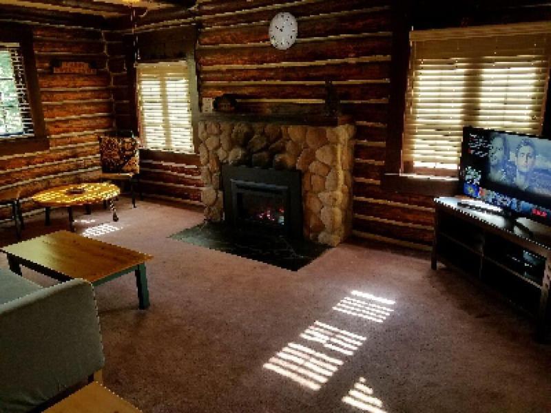 Black Forest B&B Lodge & Cabins image