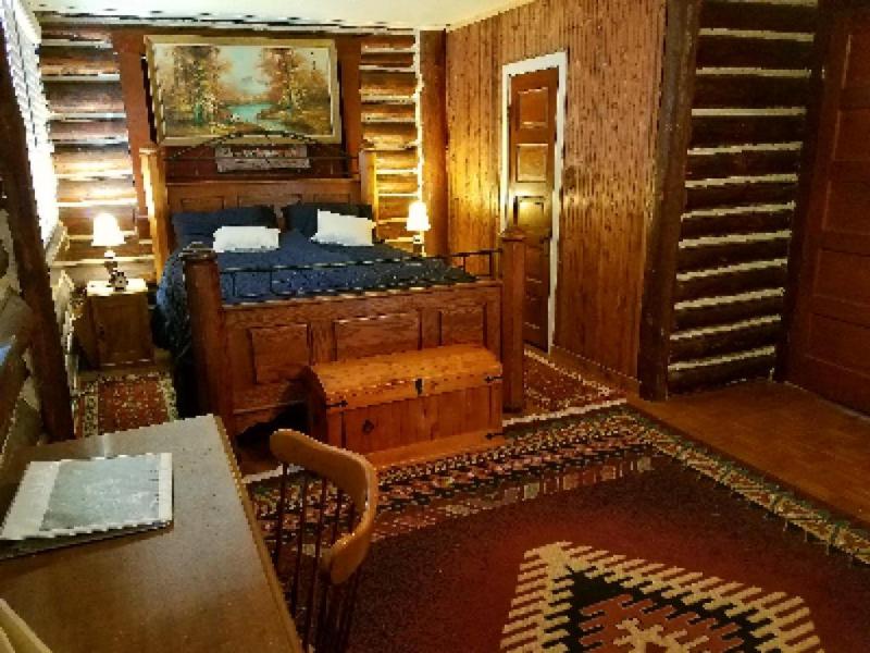 Black Forest B&B Lodge & Cabins image