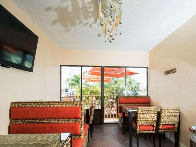 Royal Inn Beach image