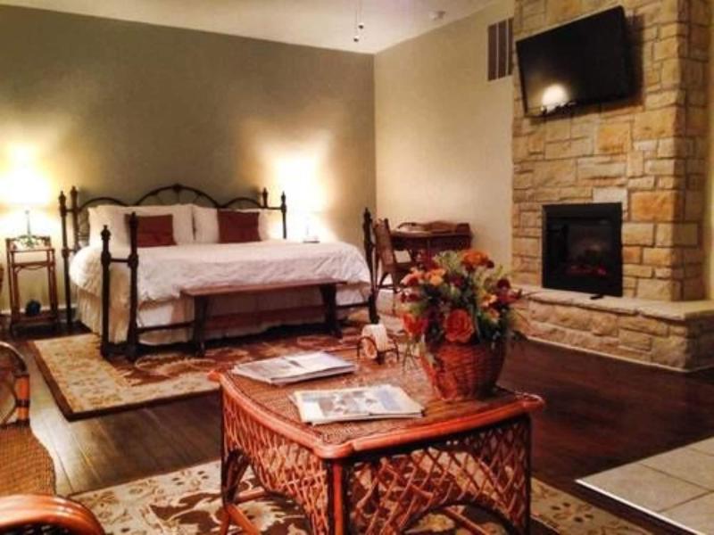 Captain Wohlt Inn image