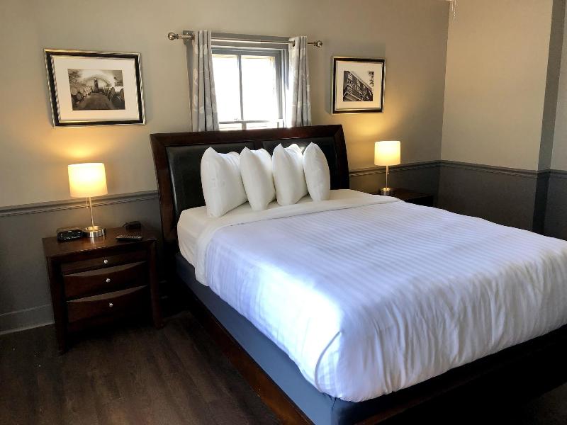Captain Wohlt Inn image