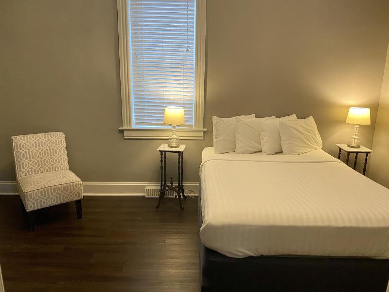 Captain Wohlt Inn image