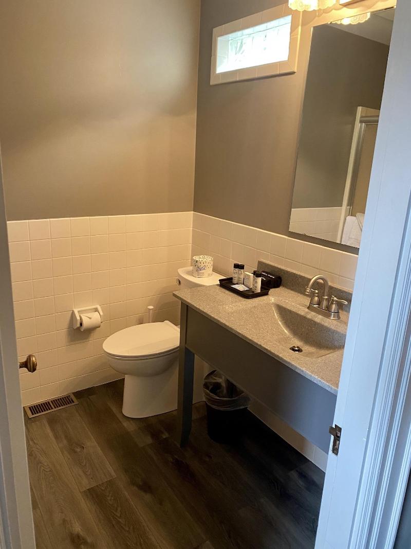 Captain Wohlt Inn image
