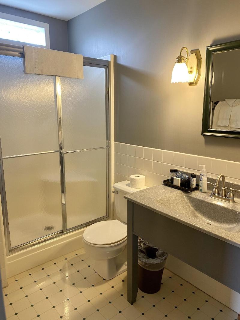 Captain Wohlt Inn image