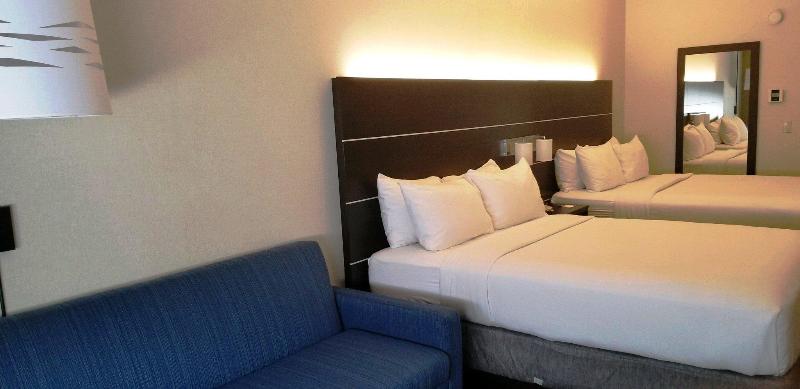 Holiday Inn Express Madera-Yosemite Pk Area photo 7