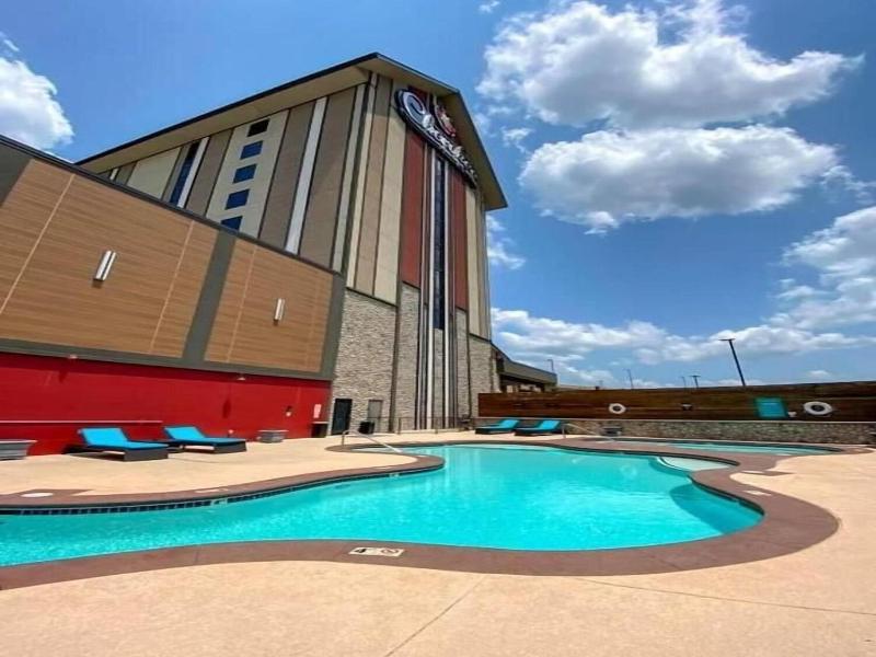 Cherokee Casino Inn - Roland