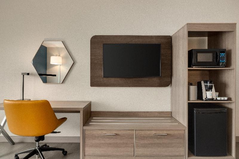 Holiday Inn Express Fort Lauderdale Airport South image