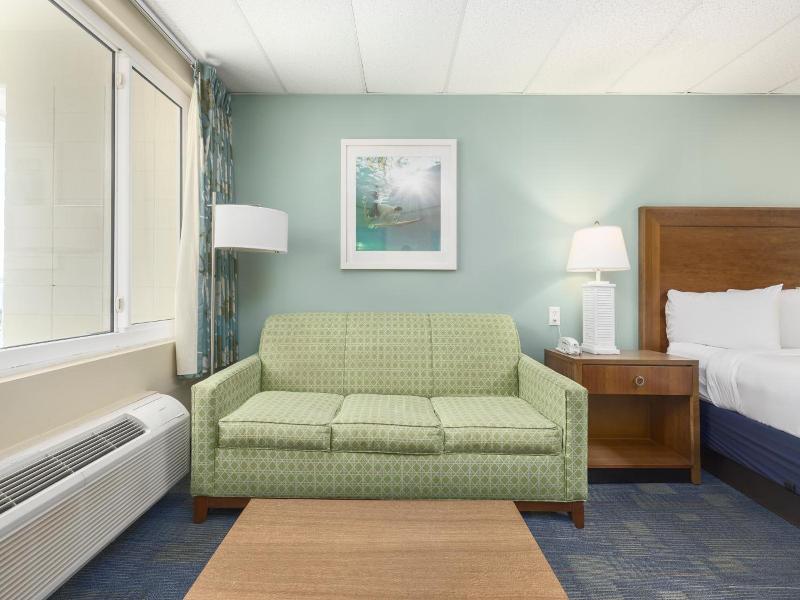 Beachside Resort Panama City Beach image