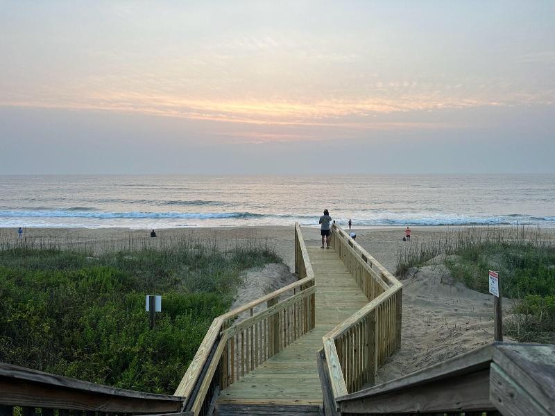 Outer Banks Beach Club I — general view