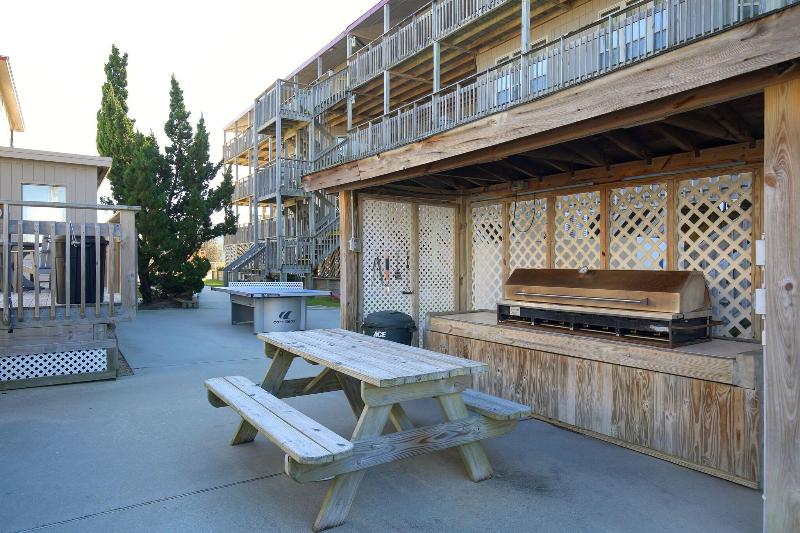 Outer Banks Beach Club I image