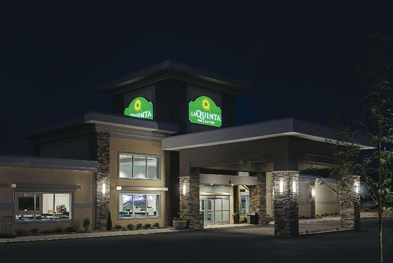 La Quinta Inn By Wyndham Fort Collins image