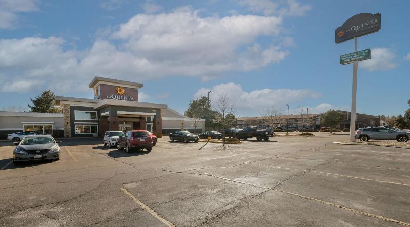 La Quinta Inn By Wyndham Fort Collins image