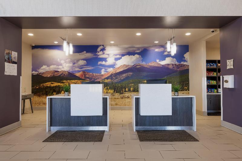La Quinta Inn By Wyndham Fort Collins image
