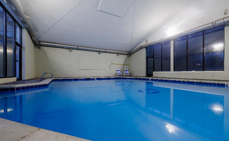 La Quinta Inn By Wyndham Fort Collins image