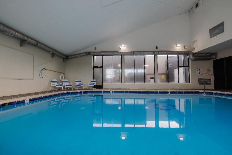 La Quinta Inn By Wyndham Fort Collins image