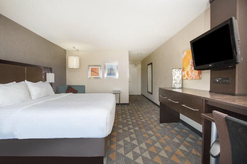 Holiday Inn Colorado Springs Airport image
