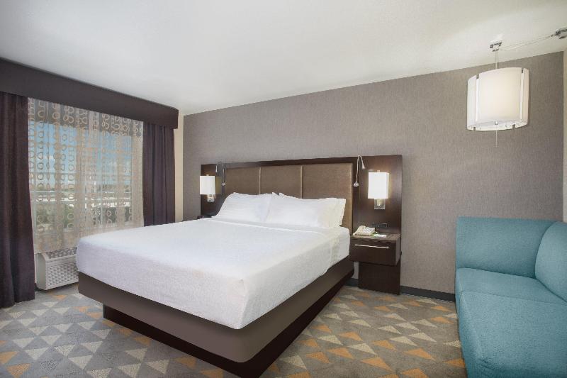 Holiday Inn Colorado Springs Airport image