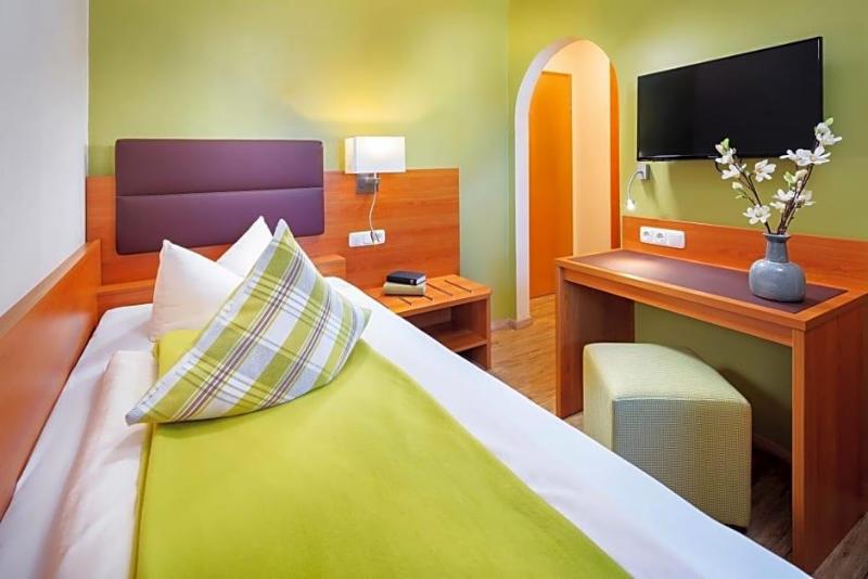 Zum Hechten Altstadt-Hotel image