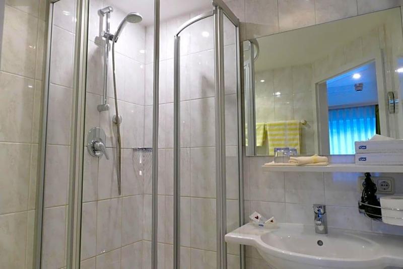 Zum Hechten Altstadt-Hotel image