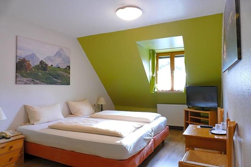 Zum Hechten Altstadt-Hotel image