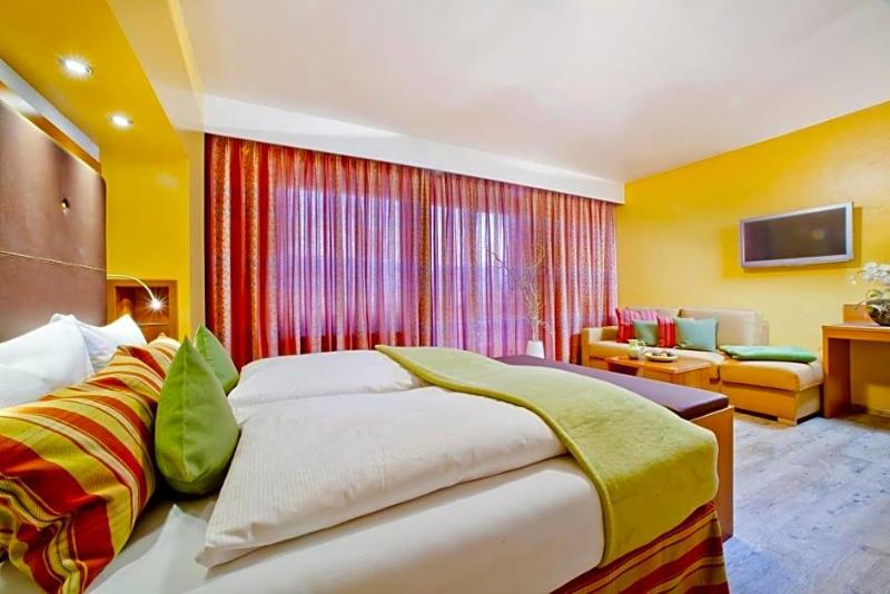 Zum Hechten Altstadt-Hotel image