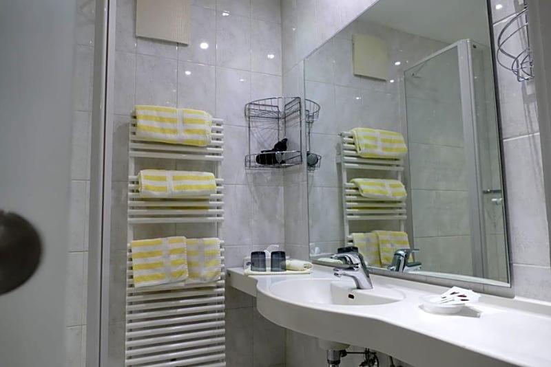 Zum Hechten Altstadt-Hotel image
