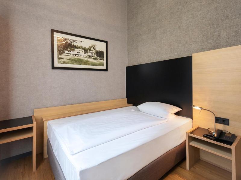 Roomingtons Hotel Franziskushöhe Lohr image